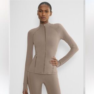 Aritzia Golden Butter Distance Zip-Up